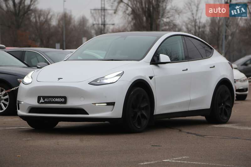 Позашляховик / Кросовер Tesla Model Y 2021 в Києві