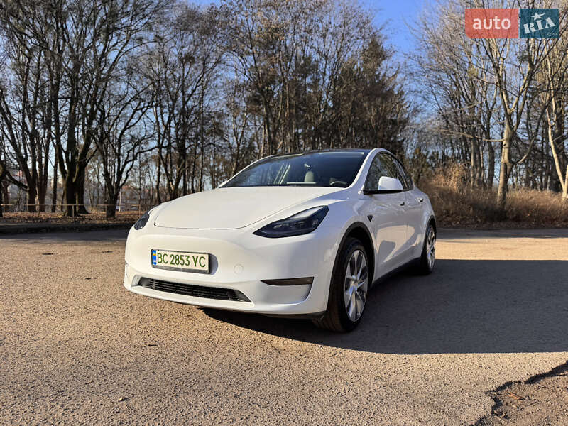 Внедорожник / Кроссовер Tesla Model Y 2023 в Львове