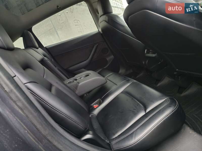 Внедорожник / Кроссовер Tesla Model Y 2020 в Львове