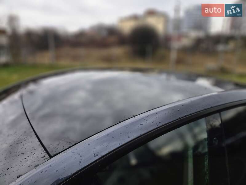 Внедорожник / Кроссовер Tesla Model Y 2020 в Львове