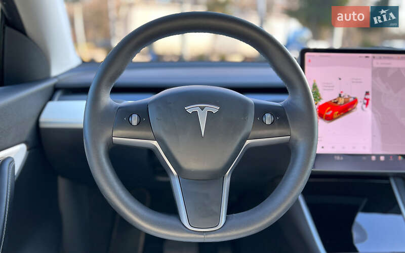 Внедорожник / Кроссовер Tesla Model Y 2021 в Львове