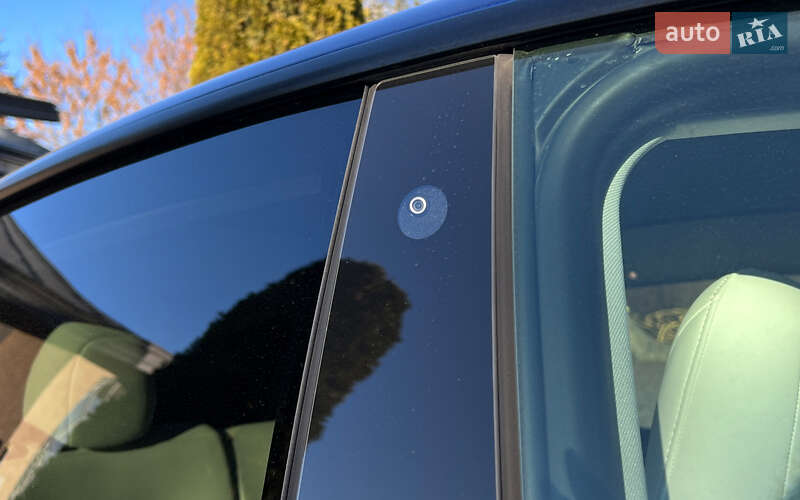 Внедорожник / Кроссовер Tesla Model Y 2021 в Львове