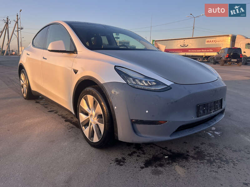 Внедорожник / Кроссовер Tesla Model Y 2020 в Львове