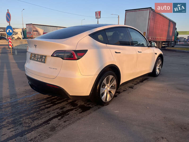 Внедорожник / Кроссовер Tesla Model Y 2020 в Львове
