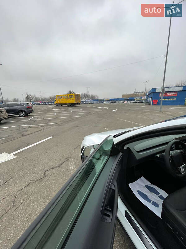 Внедорожник / Кроссовер Tesla Model Y 2025 в Киеве фото 10 Внедорожник / Кроссовер Tesla Model Y 2025 в Киеве
