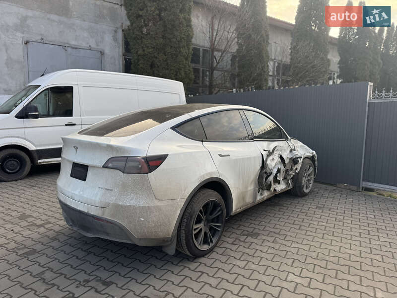 Внедорожник / Кроссовер Tesla Model Y 2023 в Луцке