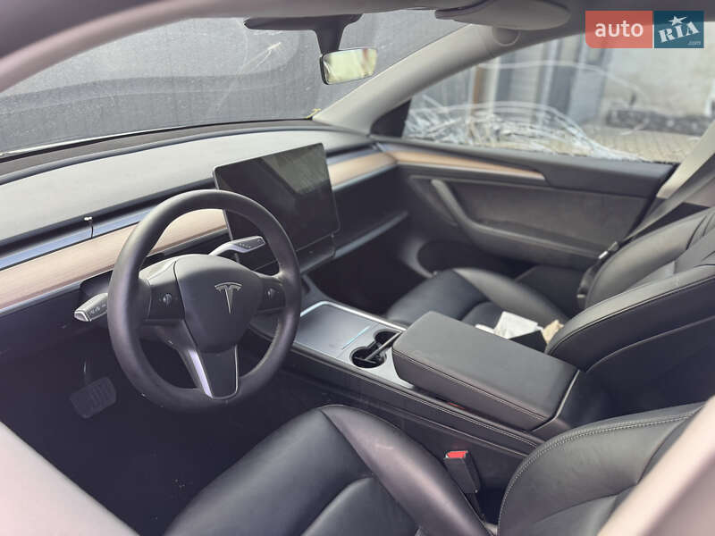 Внедорожник / Кроссовер Tesla Model Y 2023 в Луцке