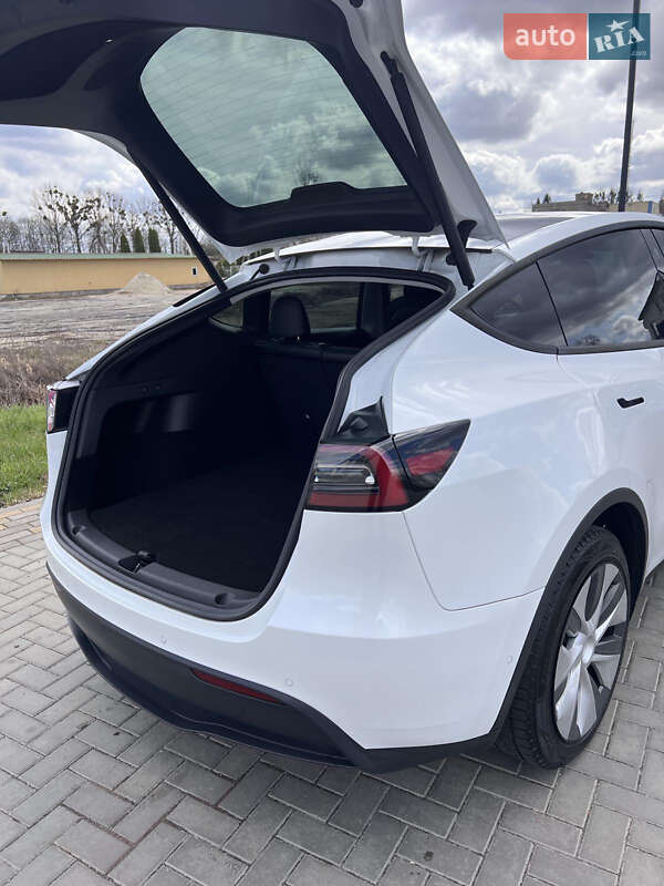Внедорожник / Кроссовер Tesla Model Y 2022 в Львове