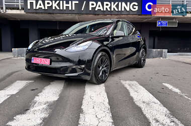 Внедорожник / Кроссовер Tesla Model Y 2024 в Киеве