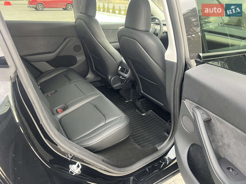 Внедорожник / Кроссовер Tesla Model Y 2024 в Ковеле