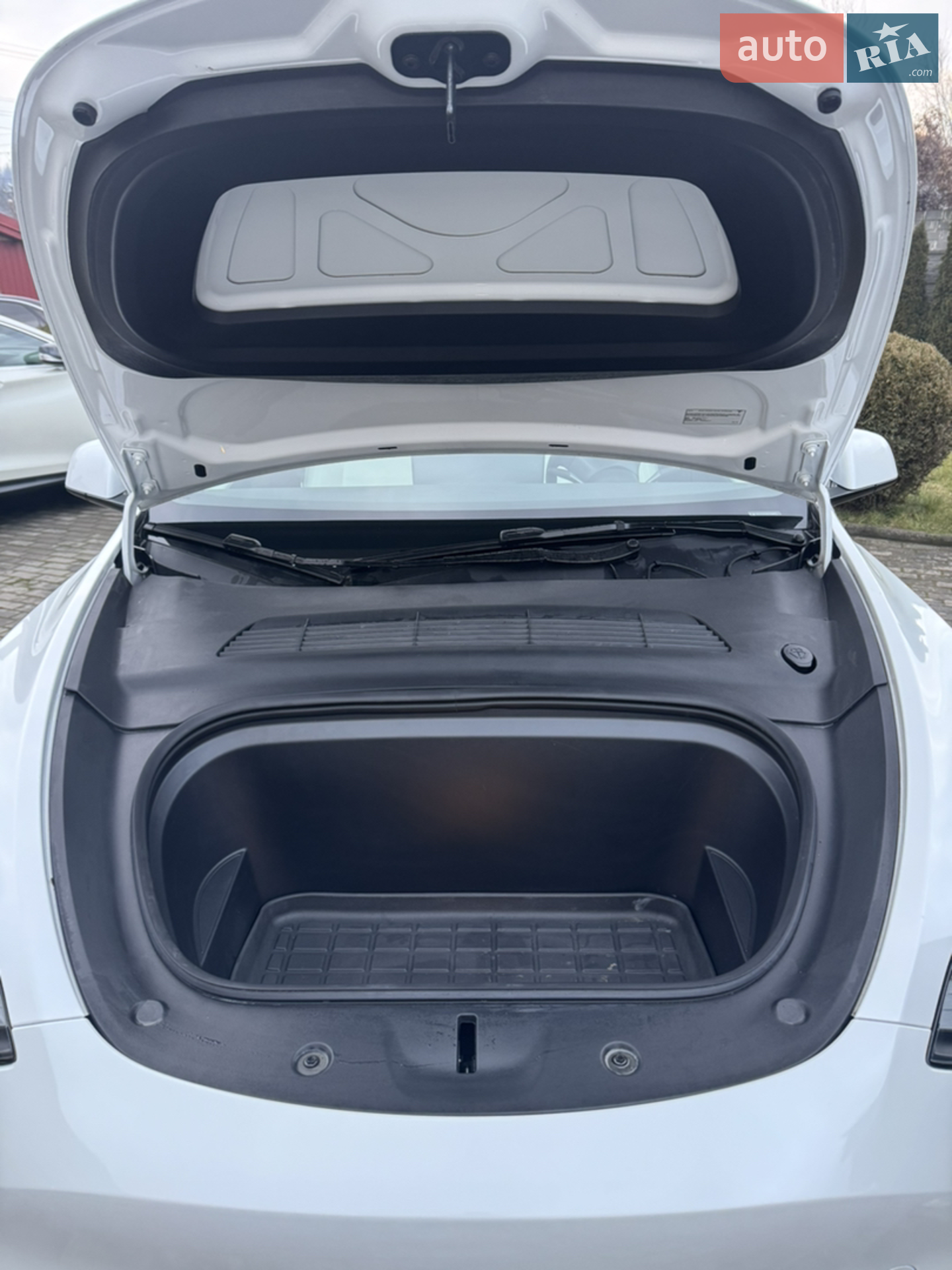 2024 Tesla Model Y - мініатюра 20