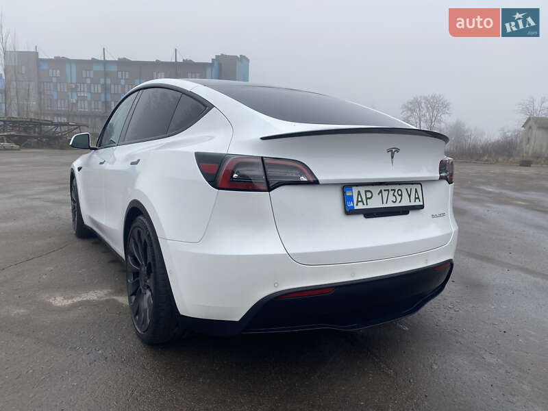 Внедорожник / Кроссовер Tesla Model Y 2022 в Ровно