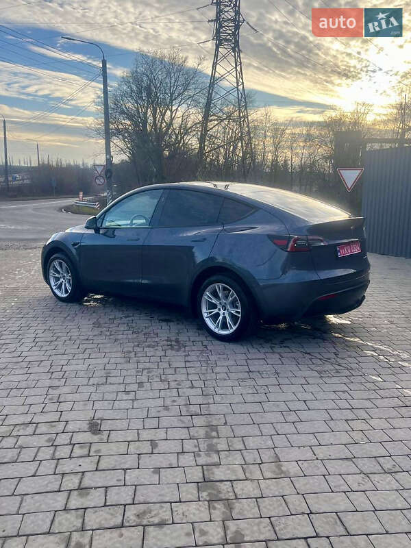 Внедорожник / Кроссовер Tesla Model Y 2023 в Тернополе фото 6 Внедорожник / Кроссовер Tesla Model Y 2023 в Тернополе