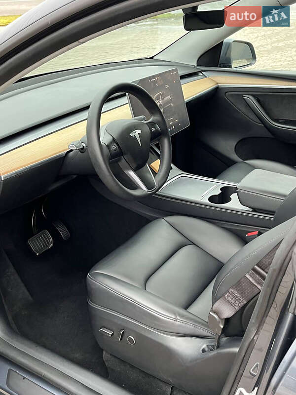 Внедорожник / Кроссовер Tesla Model Y 2023 в Тернополе фото 19 Внедорожник / Кроссовер Tesla Model Y 2023 в Тернополе