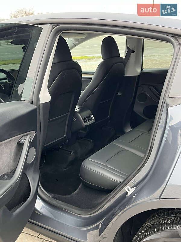 Внедорожник / Кроссовер Tesla Model Y 2023 в Тернополе фото 24 Внедорожник / Кроссовер Tesla Model Y 2023 в Тернополе