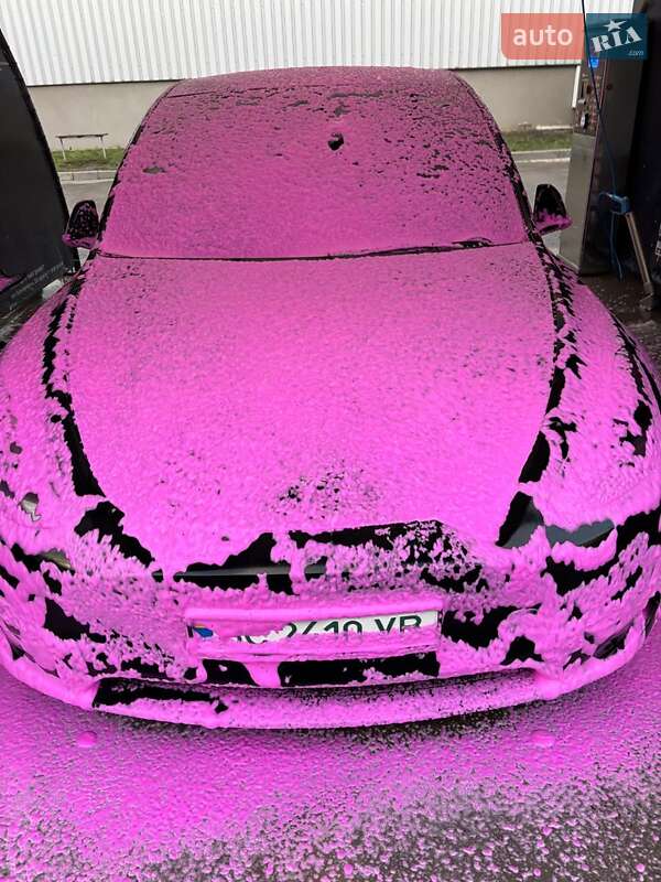 Внедорожник / Кроссовер Tesla Model Y 2021 в Львове