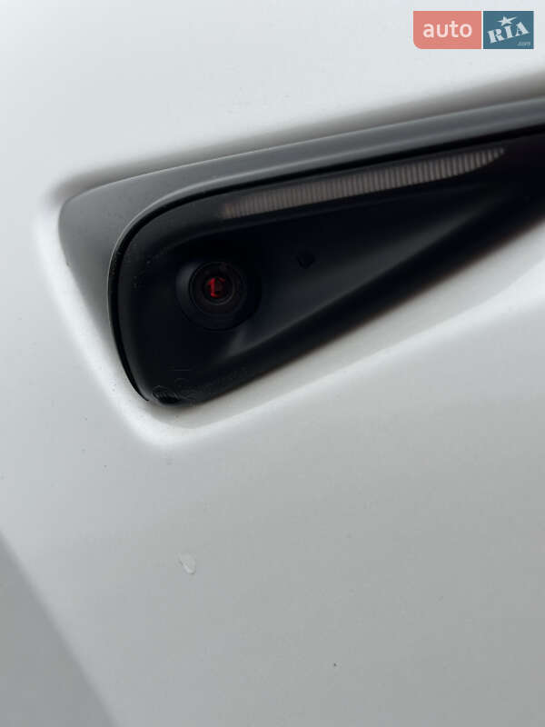 Внедорожник / Кроссовер Tesla Model Y 2023 в Софиевской Борщаговке фото 10 Внедорожник / Кроссовер Tesla Model Y 2023 в Софиевской Борщаговке