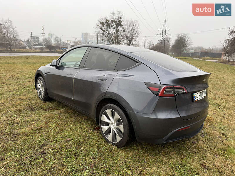 Внедорожник / Кроссовер Tesla Model Y 2023 в Львове фото 2 Внедорожник / Кроссовер Tesla Model Y 2023 в Львове
