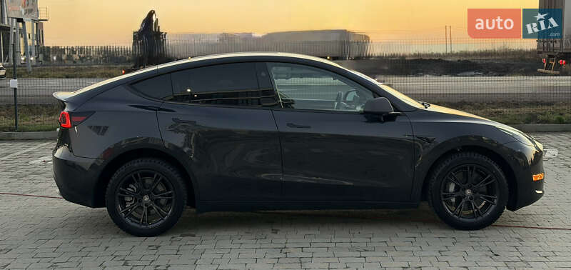 Позашляховик / Кросовер Tesla Model Y 2024 в Львові