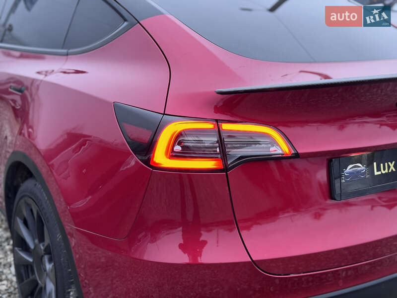 Внедорожник / Кроссовер Tesla Model Y 2021 в Ивано-Франковске