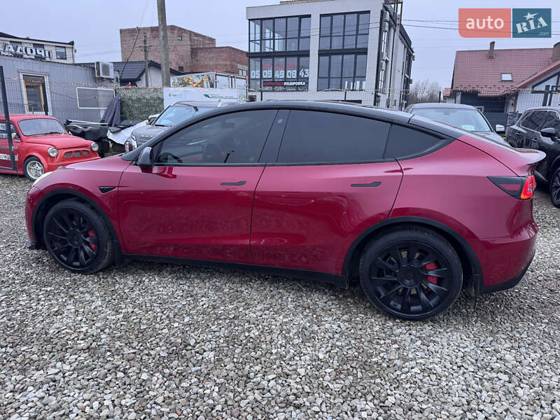 Внедорожник / Кроссовер Tesla Model Y 2021 в Ивано-Франковске