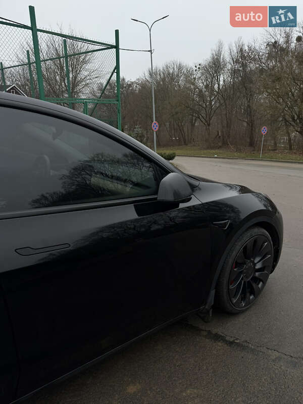 Внедорожник / Кроссовер Tesla Model Y 2022 в Львове