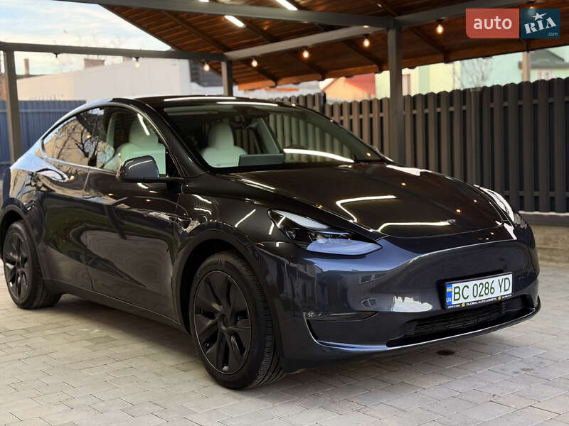 Внедорожник / Кроссовер Tesla Model Y 2025 в Львове
