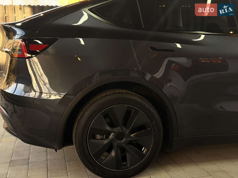 Внедорожник / Кроссовер Tesla Model Y 2025 в Львове