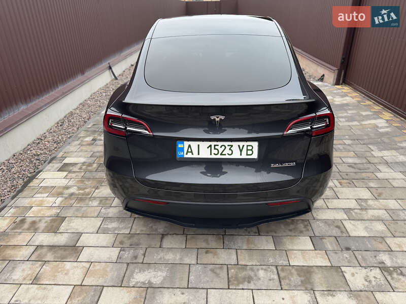 Внедорожник / Кроссовер Tesla Model Y 2024 в Киеве