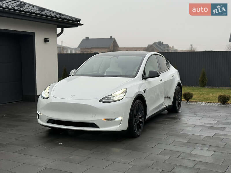 Tesla Model Y 2020