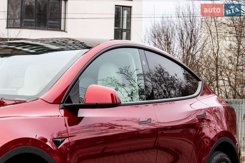 Внедорожник / Кроссовер Tesla Model Y 2024 в Львове