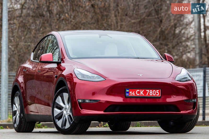 Внедорожник / Кроссовер Tesla Model Y 2024 в Львове