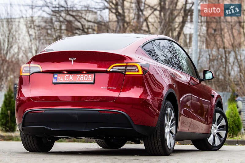 Внедорожник / Кроссовер Tesla Model Y 2024 в Львове