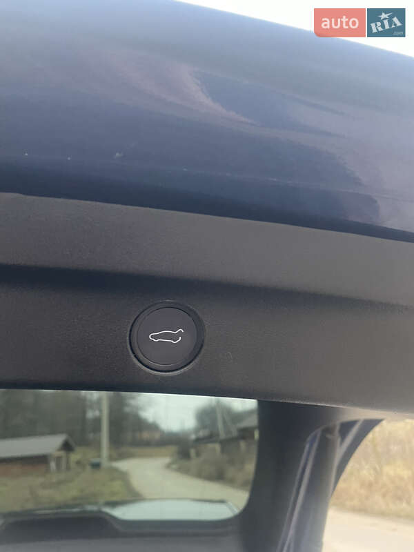 Внедорожник / Кроссовер Tesla Model Y 2021 в Тернополе