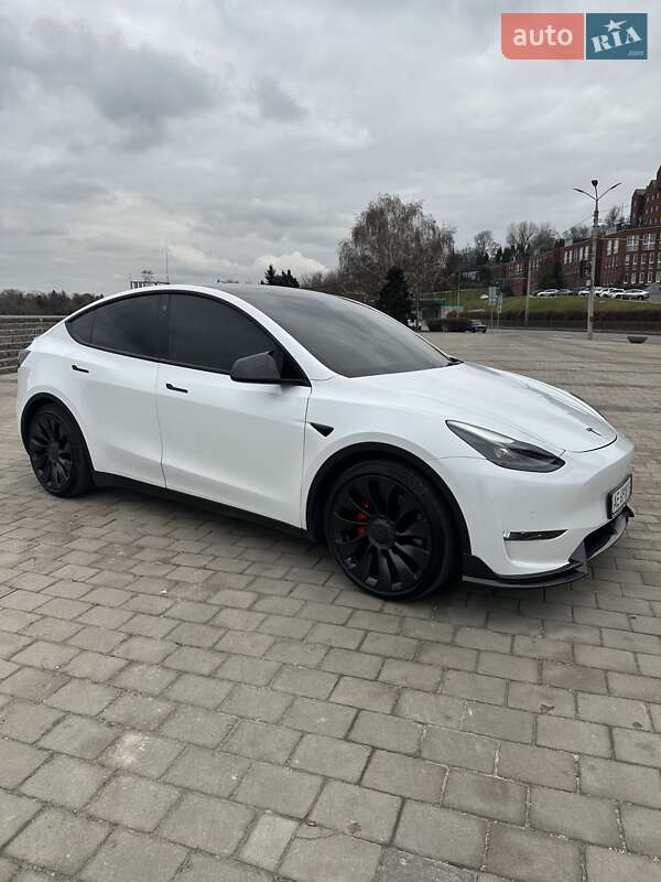 Tesla Model Y 2022