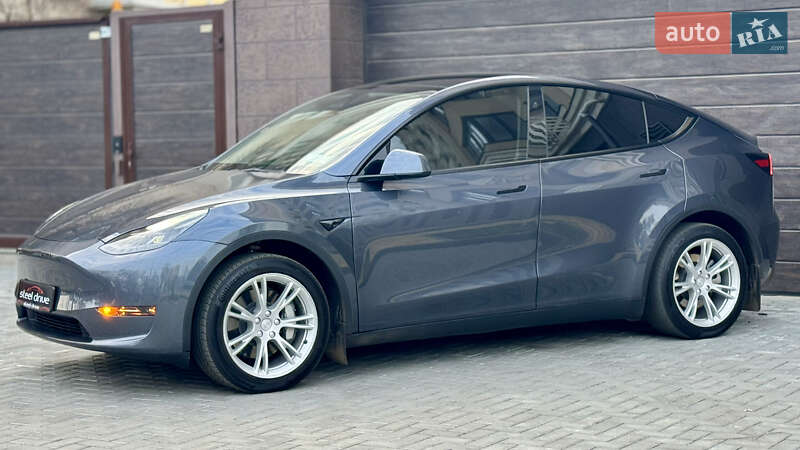 Позашляховик / Кросовер Tesla Model Y 2023 в Миколаєві