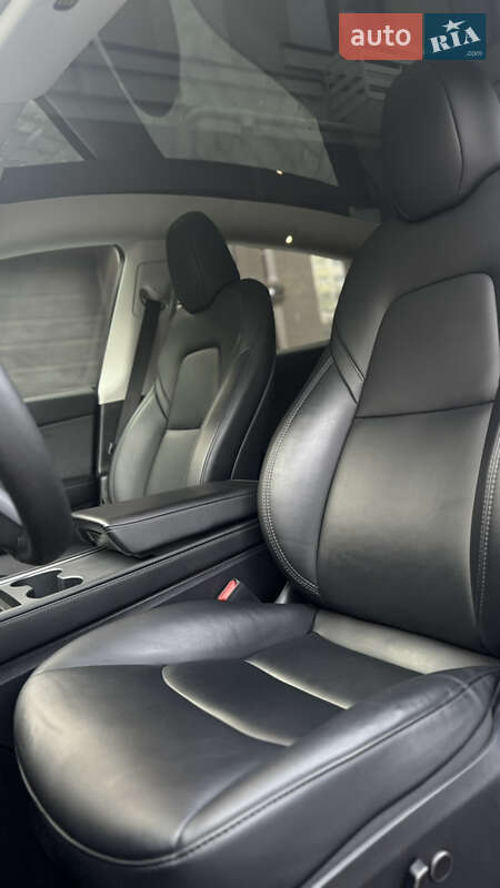 Позашляховик / Кросовер Tesla Model Y 2023 в Миколаєві