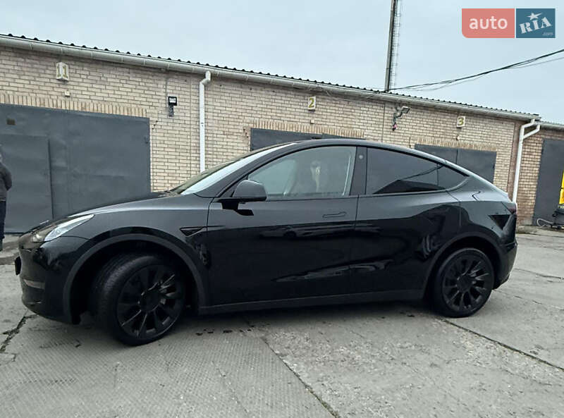 Внедорожник / Кроссовер Tesla Model Y 2023 в Измаиле