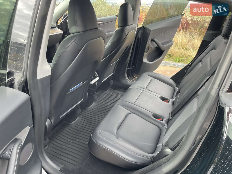 Внедорожник / Кроссовер Tesla Model Y 2023 в Измаиле