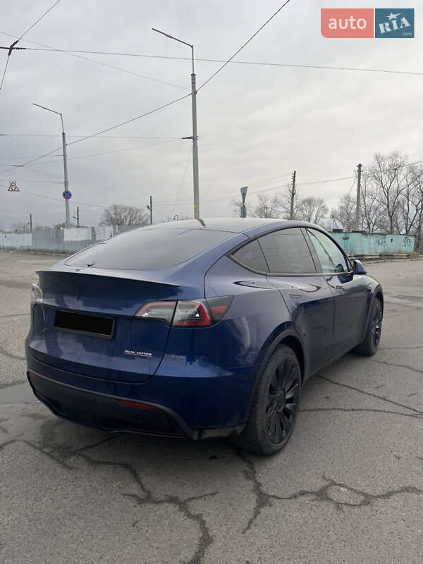 Позашляховик / Кросовер Tesla Model Y 2022 в Києві фото 5 Позашляховик / Кросовер Tesla Model Y 2022 в Києві