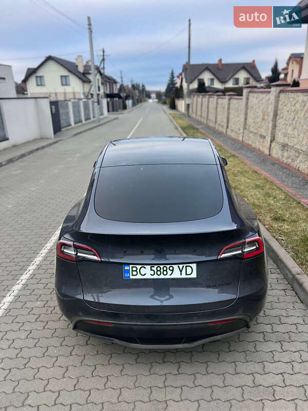Внедорожник / Кроссовер Tesla Model Y 2021 в Львове