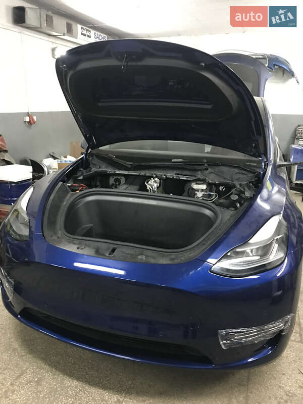 Внедорожник / Кроссовер Tesla Model Y 2021 в Виннице