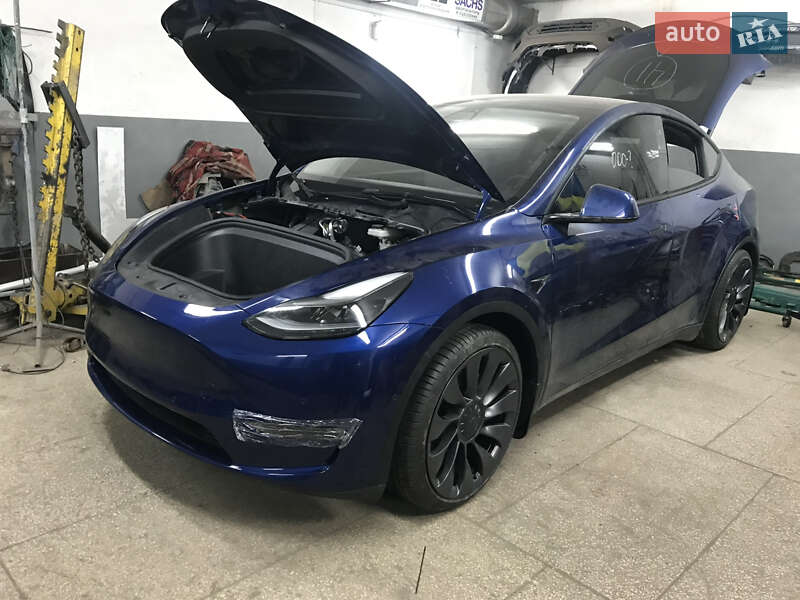Внедорожник / Кроссовер Tesla Model Y 2021 в Виннице