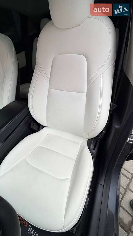 Позашляховик / Кросовер Tesla Model Y 2021 в Вінниці