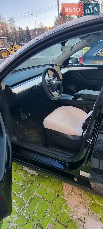 Внедорожник / Кроссовер Tesla Model Y 2023 в Львове