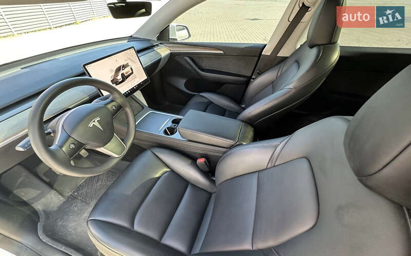 Позашляховик / Кросовер Tesla Model Y 2023 в Калинівці