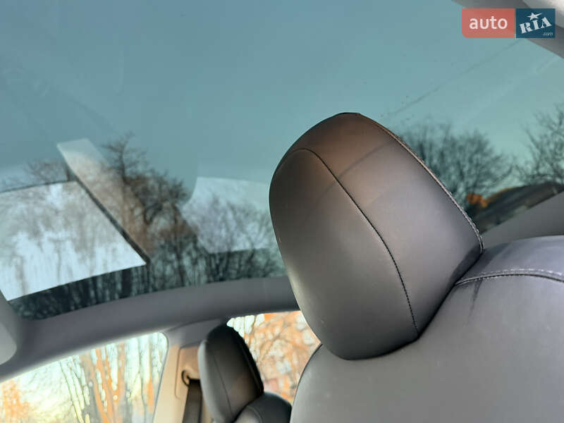 Внедорожник / Кроссовер Tesla Model Y 2022 в Хмельницком