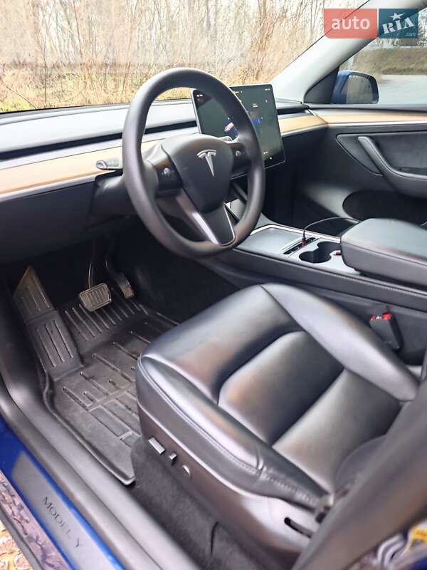Внедорожник / Кроссовер Tesla Model Y 2023 в Киеве фото 35 Внедорожник / Кроссовер Tesla Model Y 2023 в Киеве
