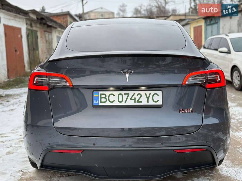 Позашляховик / Кросовер Tesla Model Y 2022 в Івано-Франківську фото 4 Позашляховик / Кросовер Tesla Model Y 2022 в Івано-Франківську