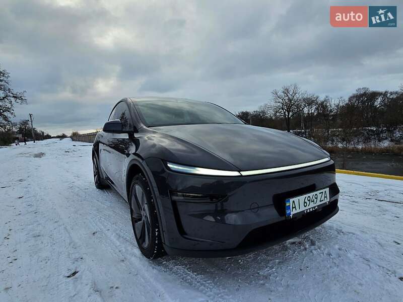 Позашляховик / Кросовер Tesla Model Y 2025 в Києві фото 8 Позашляховик / Кросовер Tesla Model Y 2025 в Києві